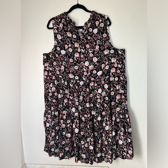 33.TIME and TRU Women’s Peasant 
Dress. Size XXXL(22) - Picture 3 of 13